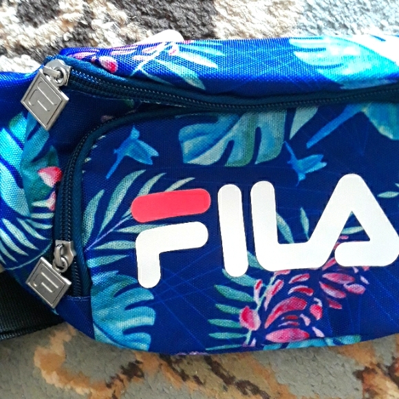 6x*Host Pick*FILA fanny pack - Picture 10 of 16